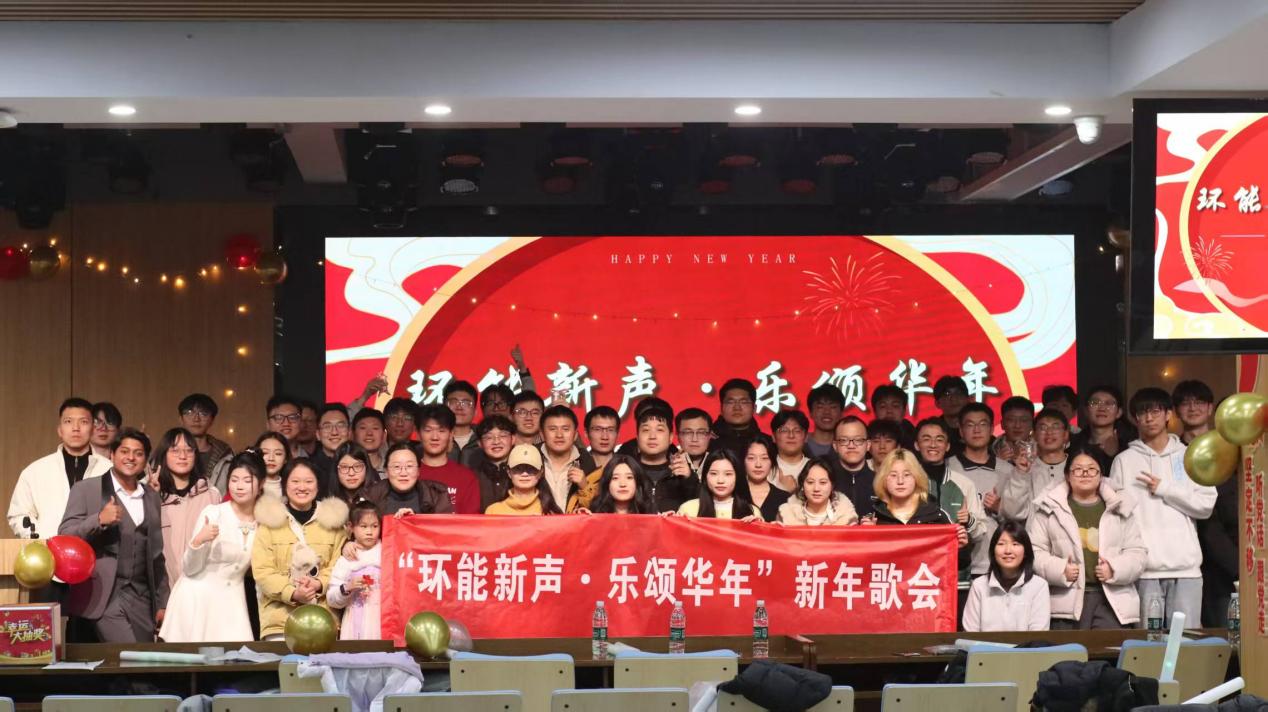 说明: 0a16107e715e1f71fb3824e194fb6a1b